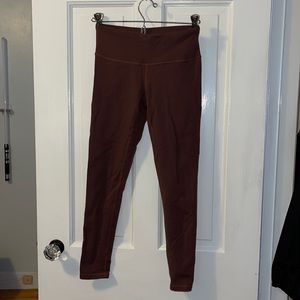 Prana Pillar Legging. Excellent condition. Maroon color.